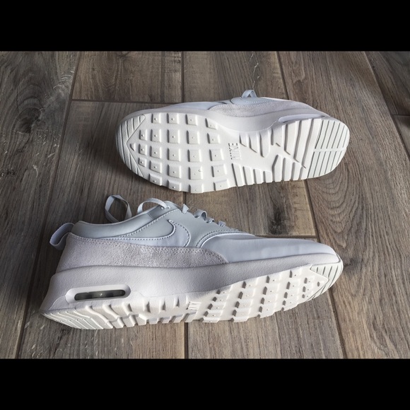 NWB NIKE AIR MAX THEA - Picture 3 of 8